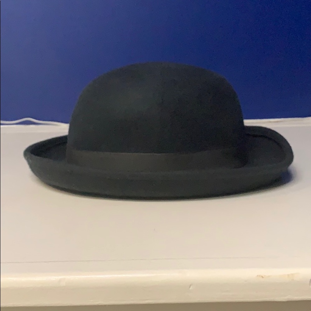 Women’s bowler hat